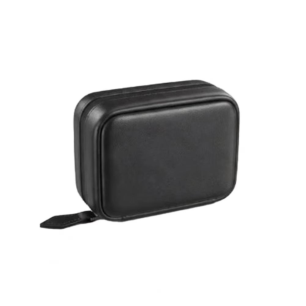 Case zip closure detail
